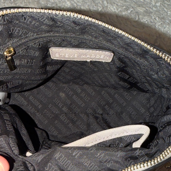 Steve Madden Floral Crossbody Bag - Picture 8 of 10